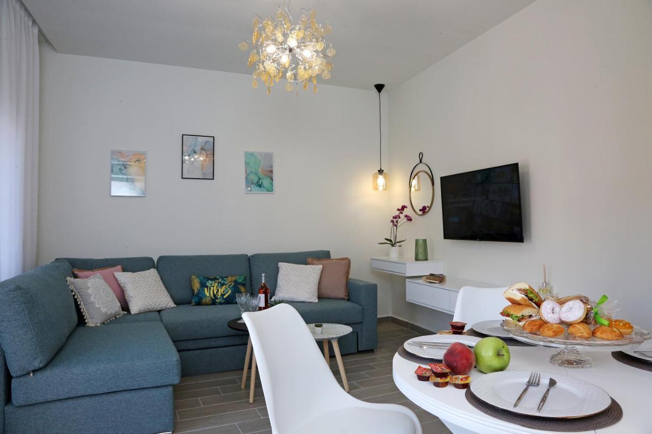Under The Aqueduct Boutique House Apartment Kavala Bagian luar foto