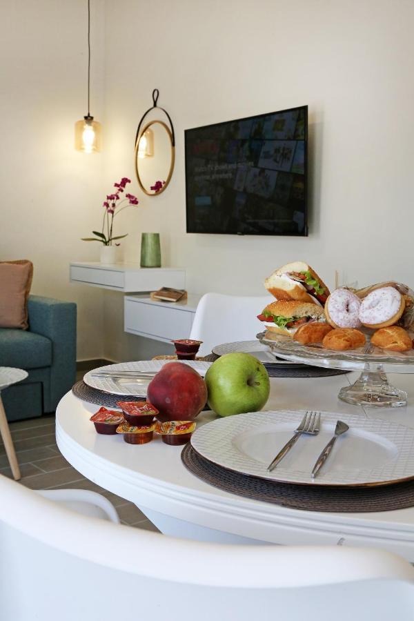 Under The Aqueduct Boutique House Apartment Kavala Bagian luar foto