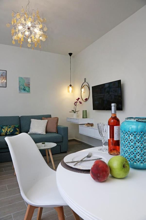 Under The Aqueduct Boutique House Apartment Kavala Bagian luar foto