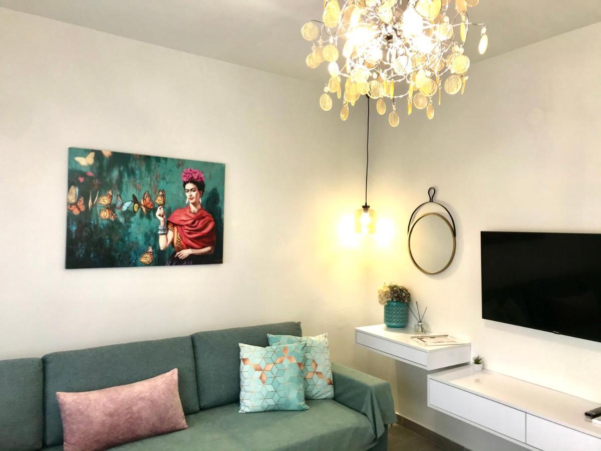 Under The Aqueduct Boutique House Apartment Kavala Bagian luar foto